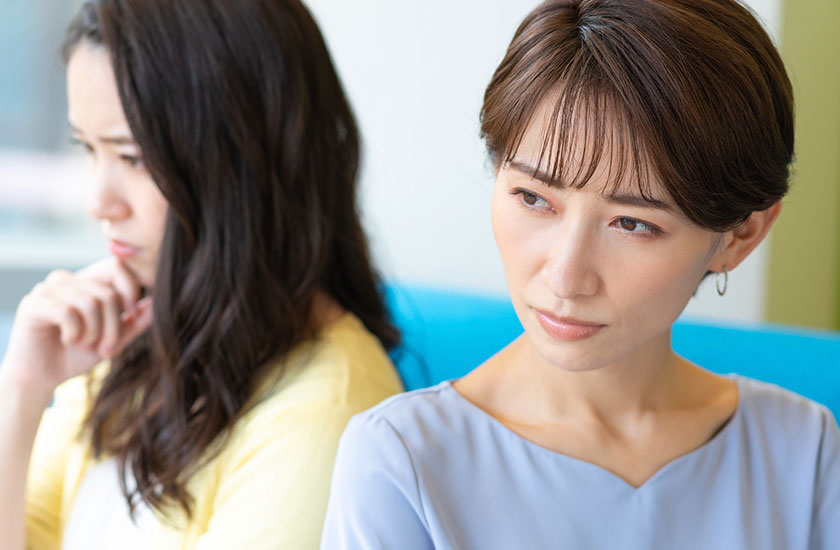 夫の浮気相手と浮気された妻