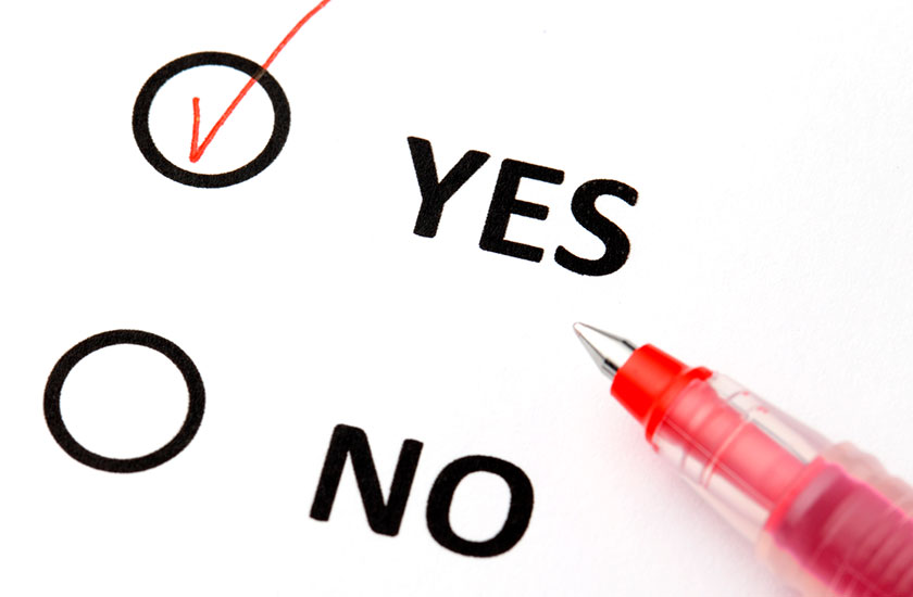 チェックシートと赤ペン