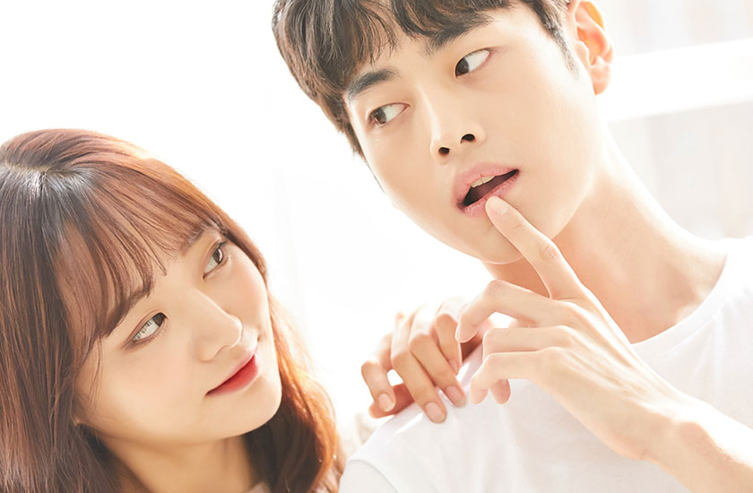 夫の浮気に気が付く妻