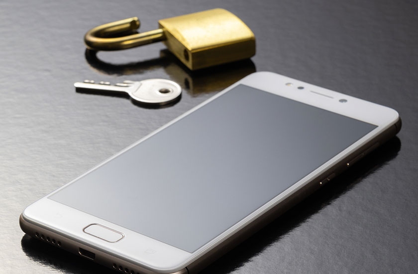 ロックが解除されたスマートフォンのイメージ