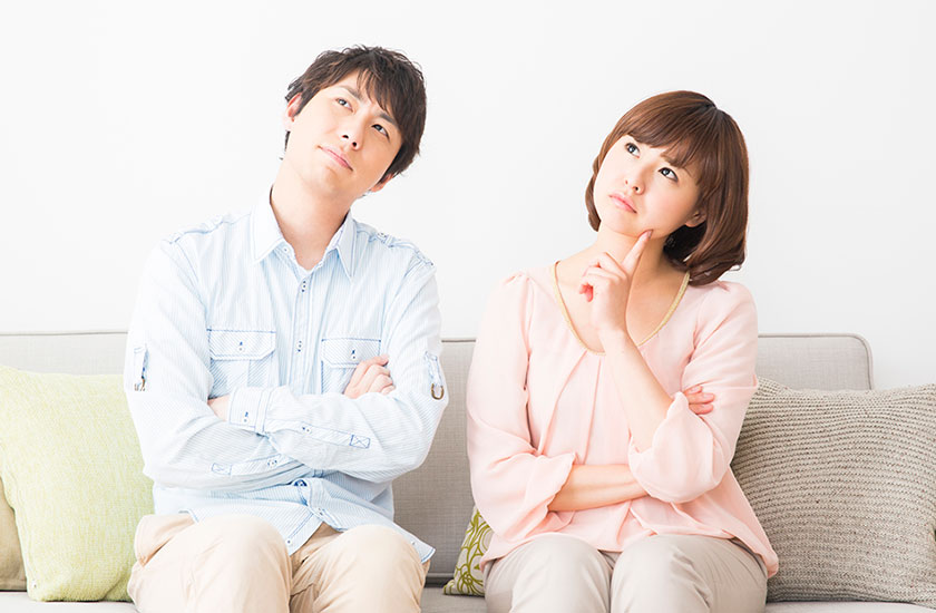 浮気の基準について考える男女