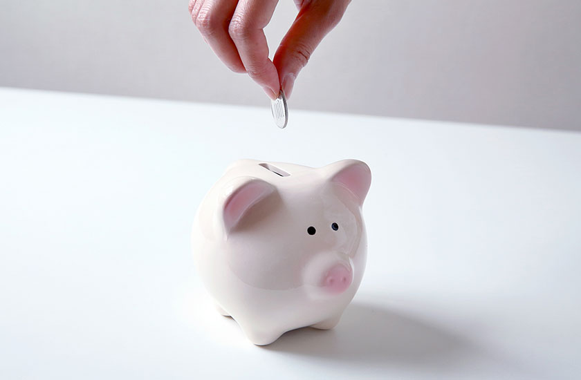 浮気のために節約する既婚男性