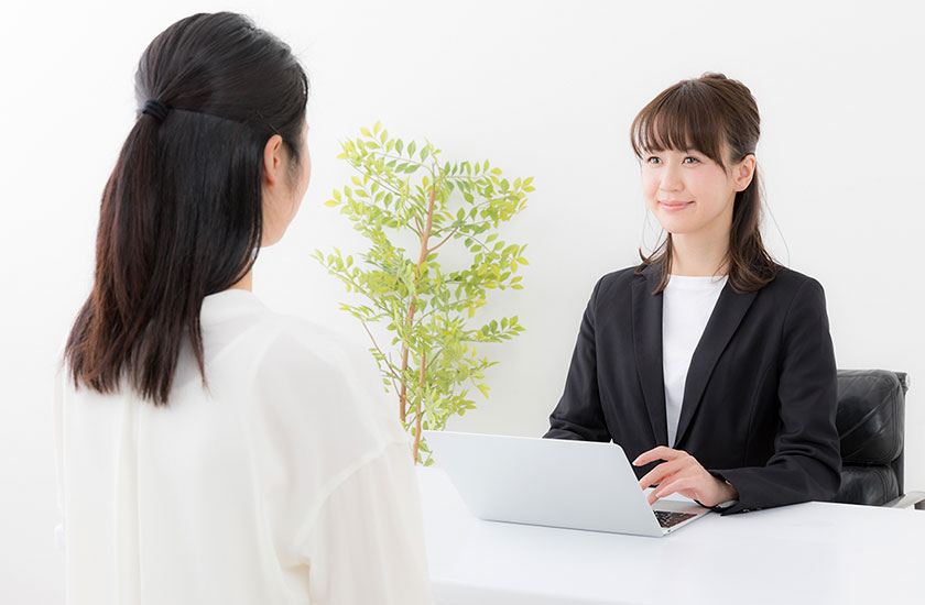 不倫調査の無料相談中の探偵