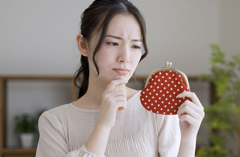 離婚後に経済的に公開する女性