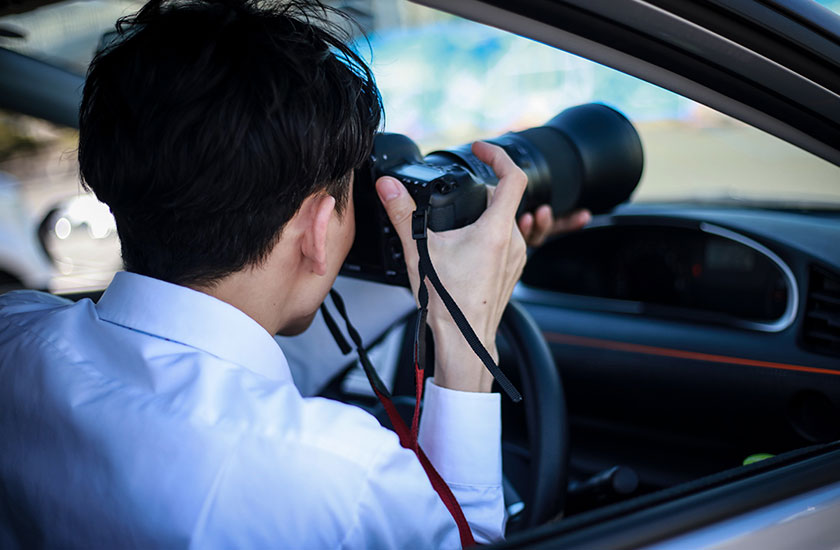 不倫の証拠を撮る探偵