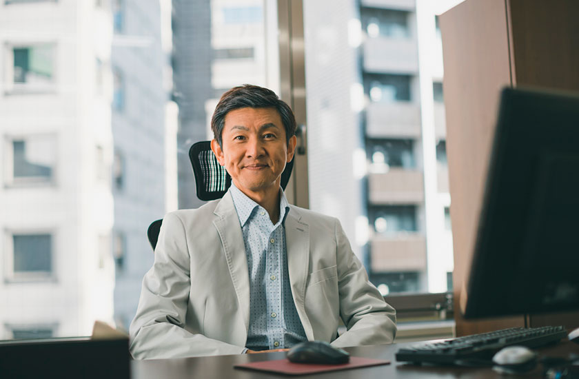 浮気問題の相談をうける探偵