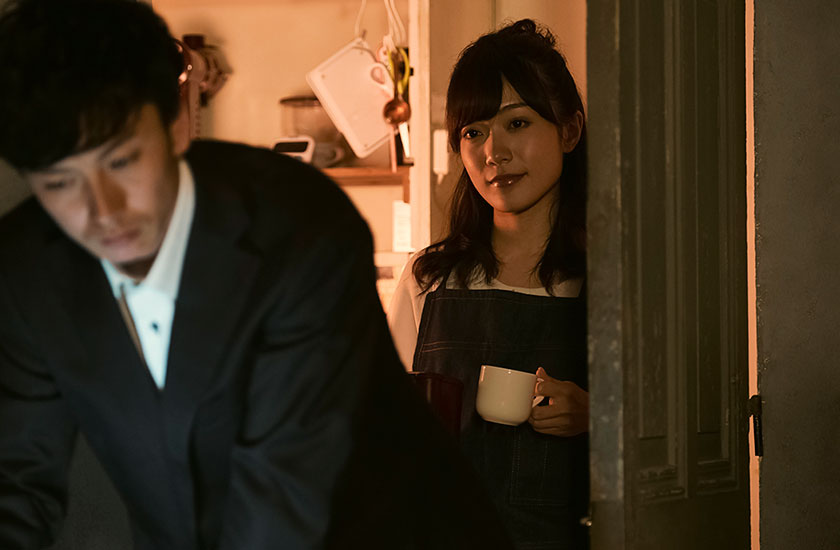 夫の社内不倫に気がついた妻