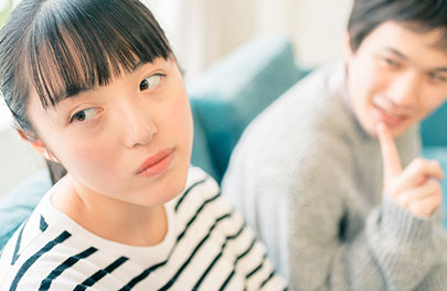 旦那の浮気を疑う主婦