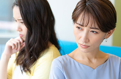 夫の浮気相手と浮気された妻