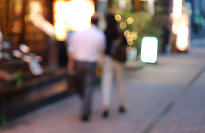 ピントのボケた浮気の証拠写真