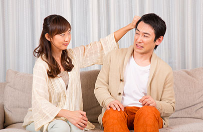 浮気した夫を許す妻