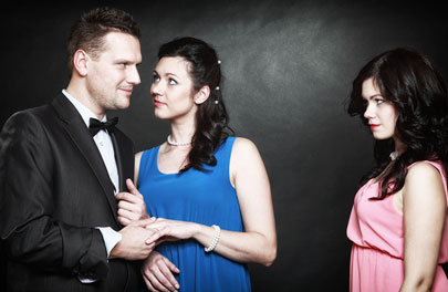 不倫を繰り返す男性