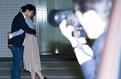 浮気の証拠を撮る探偵